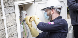 Britain installs first-ever polyphase SMETS2 smart meter