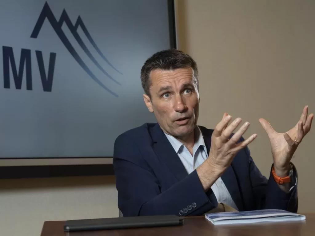 «Grengiols produit 2,7 fois plus d’énergie que Martigny» Stéphane Maret, directeur des FMV, sur les parcs solaires alpins