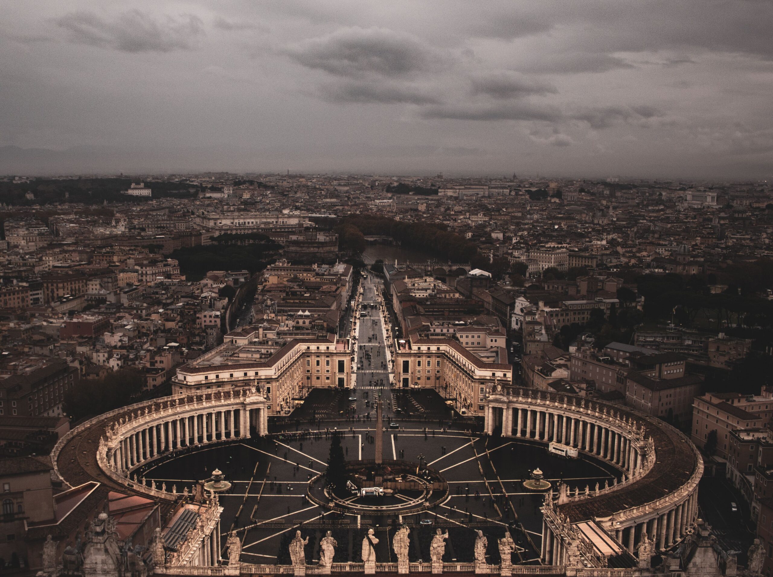 4,5 fois plus grand que son territoire : le projet agrivoltaïque géant du Vatican prend forme